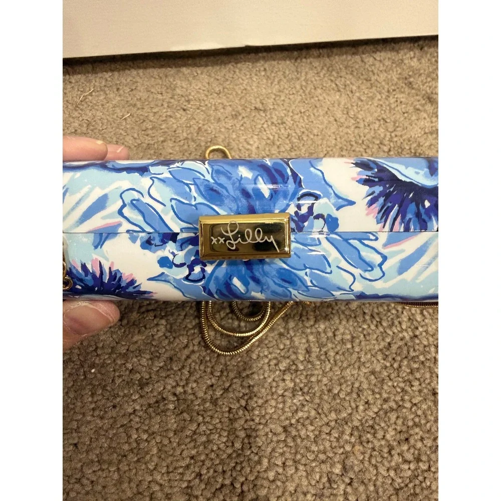 Lilly Pulitzer Floral Hard Shell Clutch Blue White Gold Chain Minaudiere Bag